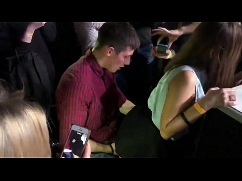 ❤️ ʻO ka moekolohe maoli i loko o kahi hale kalapu ʻo Rūsia. 18-makahiki-kahiko Lūkini kaikamahine i loko o ka anus a me ka vagina fucked i loko o ka nightclub ❌ paʻakikī porn ma porn haw.doujin-sexy.ru ️❤